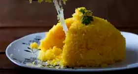 Cuscuz com queijo e peito de peru